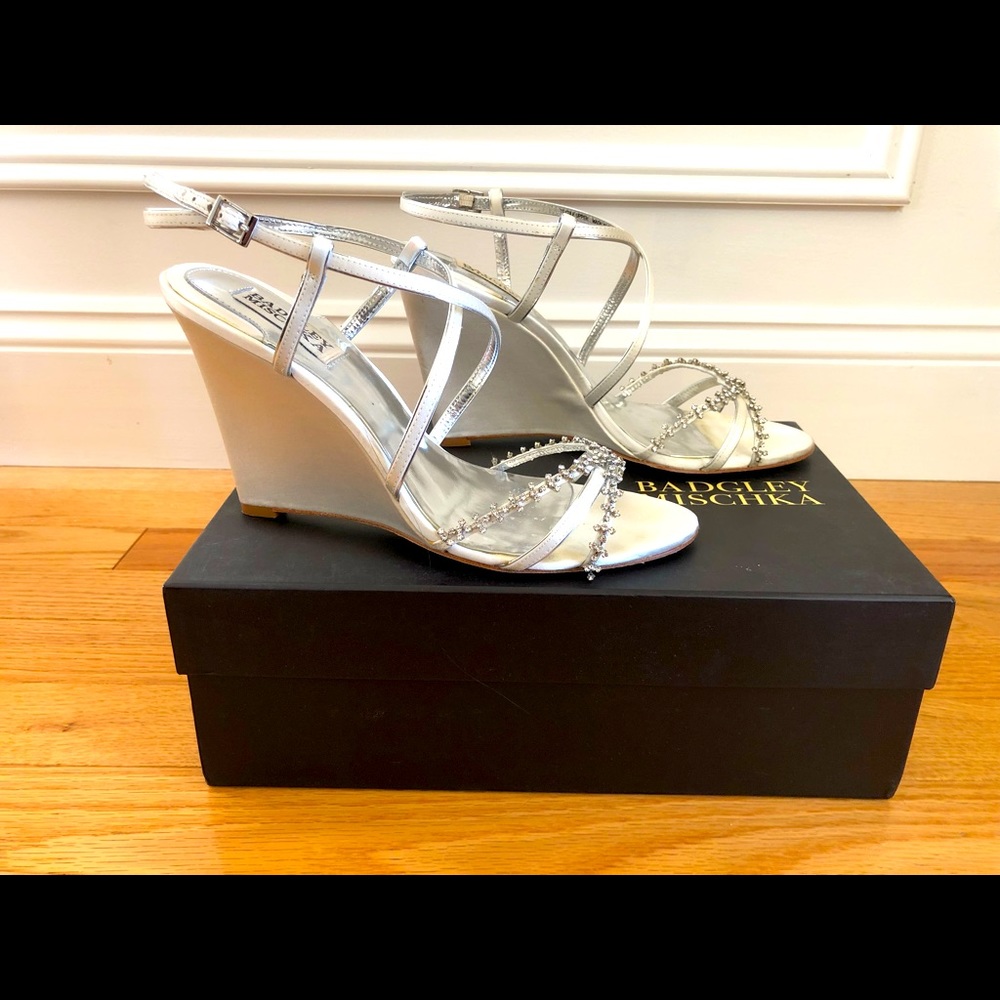 Badgley Mischka wedge dress shoes size 8 white satin. Rhinestone accents